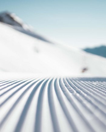 Ihr Hotel mit beheiztem Außenpool in Südtirol Ihr Hotel mit beheiztem Außenpool in Südtirol