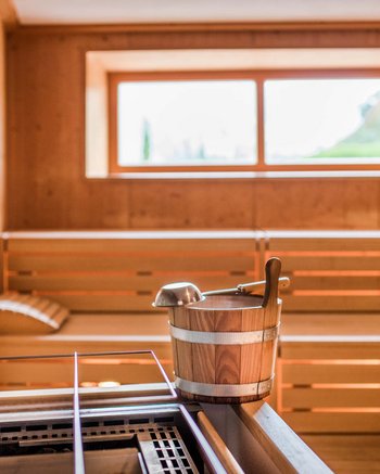 Ihr Hotel mit beheiztem Außenpool in Südtirol Ihr Hotel mit beheiztem Außenpool in Südtirol