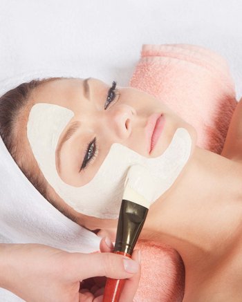 Ihr Hotel mit beheiztem Außenpool in Südtirol Ihr Hotel mit beheiztem Außenpool in Südtirol