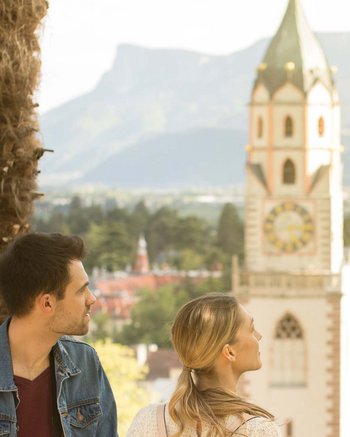 Ihr Hotel mit beheiztem Außenpool in Südtirol Ihr Hotel mit beheiztem Außenpool in Südtirol